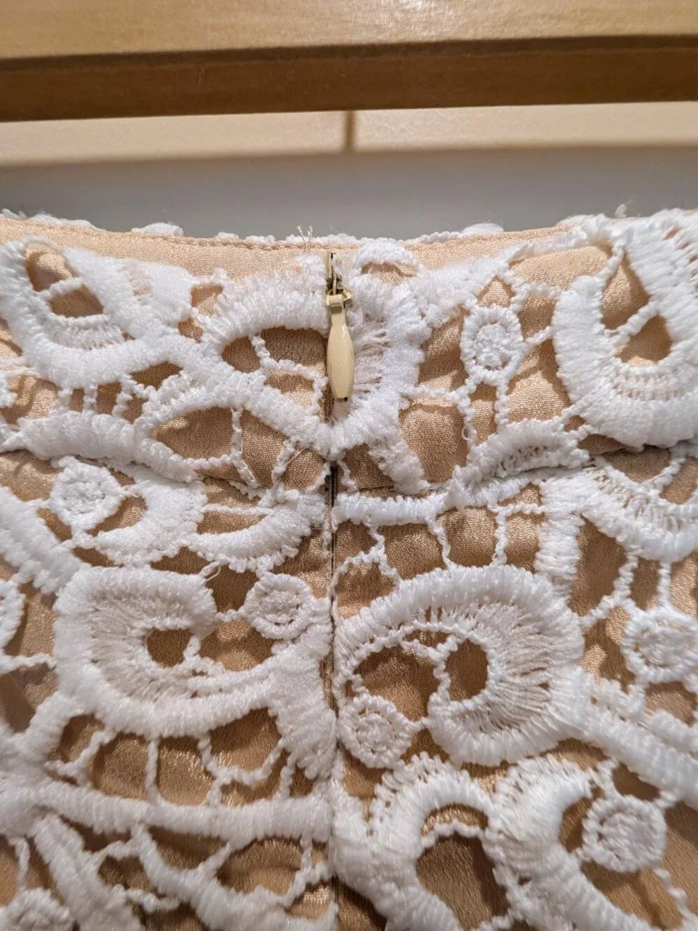 DO+BE Lace-Covered Top & Shorts Set Size M